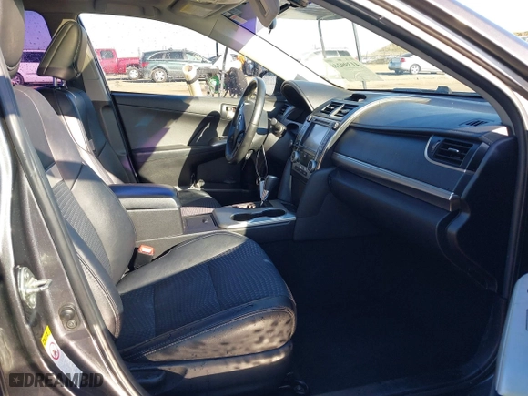 2014 Toyota Camry Hybrid LE with VIN 4T1BD1FK8EU135234, listed as a IAAI auction lot 41399246 with 104,964 mi miles. Bid and sale history available at carsss.com. Image 5.