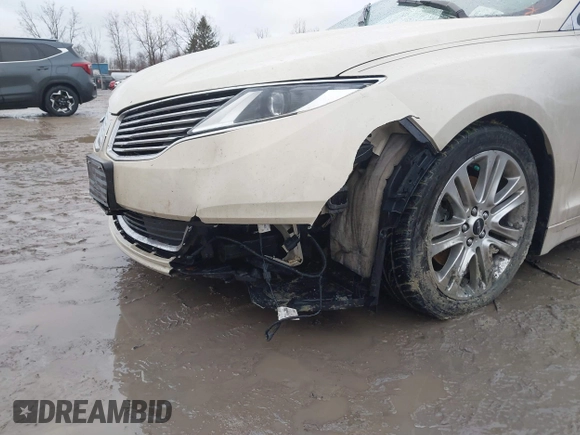 2015 Lincoln MKZ z VIN 3LN6L2J96FR618325, wystawiony jako IAAI lot #41046851 z przebiegiem Nie podano mil oraz . Historia ofert i sprzedaży dostępna na DreamBid. Obrazek 6.
