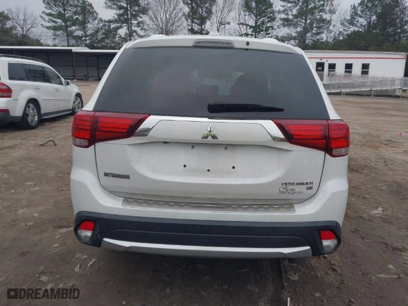 2017 Mitsubishi Outlander SE with VIN JA4AD3A36HZ039163, listed as a IAAI auction lot 41485061 with 87,035 mi miles. Bid and sale history available at carsss.com. Image 16.