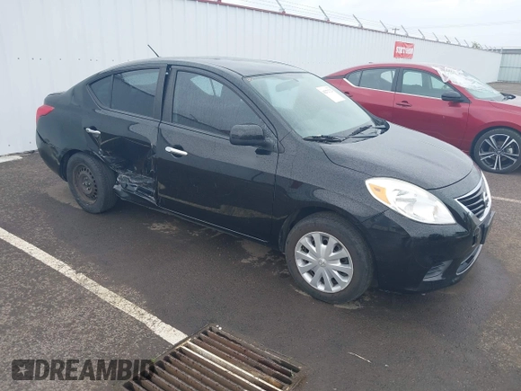 2012 Nissan Versa SV с VIN 3N1CN7AP1CL814932, выставлен на аукционе IAAI как лот 42272722 с пробегом 137 349 миль миль и . История ставок и продаж доступна на DreamBid. Изображение 1.