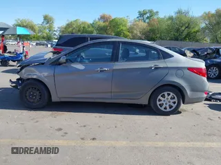 2013 Hyundai Accent GLS z VIN KMHCT4AE1DU542207, wystawiony jako IAAI lot #42174737 z przebiegiem 143 757 mil mil oraz . Historia ofert i sprzedaży dostępna na DreamBid. Obrazek 15.