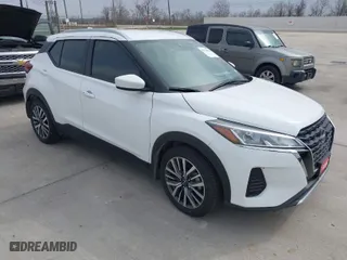 2024 Nissan Kicks SV with VIN 3N1CP5CV7RL484569, listed as a IAAI auction lot 41536173 with NaN miles. Bid and sale history available at carsss.com. Image 1.