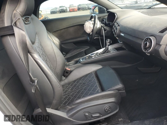 2017 Audi TT Roadster z VIN TRUT5CFV5H1012174, wystawiony jako Copart lot #77500194 z przebiegiem 25 132 mil mil oraz Szkoda całkowita • Salvage title. Historia ofert i sprzedaży dostępna na DreamBid. Obrazek 10.