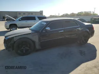 2007 Chrysler 300 C with VIN 2C3KA63H27H701840, listed as a Copart auction lot 72550114 with 0 mi miles and Salvage Title. Bid and sale history available at carsss.com. Image 1.