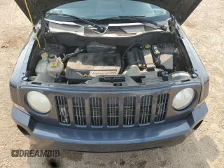 2008 Jeep Patriot Sport with VIN 1J8FT28W18D520047, listed as a Copart auction lot 59384295 with 176,770 mi miles and Salvage title. Bid and sale history available at DreamBid. Image 11.