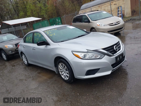 2016 Nissan Altima S with VIN 1N4AL3AP7GN350673, listed as a IAAI auction lot 41967958 with 132,352 mi miles and . Bid and sale history available at carsss.com. Image 1.