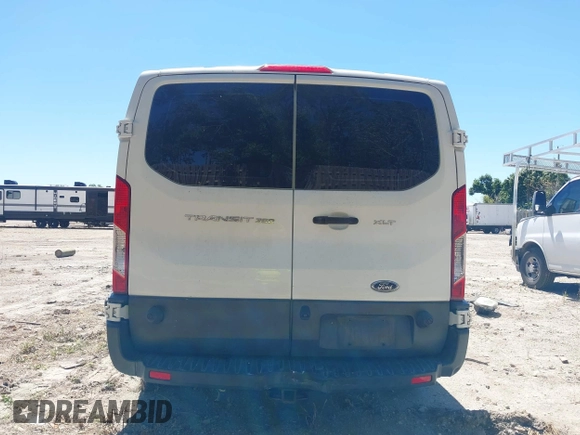 2017 Ford Transit XL z VIN 1FBZX2ZM5HKA20642, wystawiony jako IAAI lot #41835260 z przebiegiem Nie podano mil oraz . Historia ofert i sprzedaży dostępna na DreamBid. Obrazek 17.