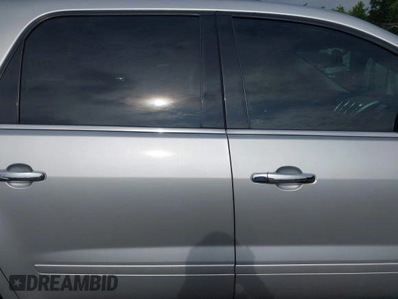 2011 GMC Acadia SLT1 with VIN 1GKKRRED9BJ359086, listed as a IAAI auction lot 42491082 with 177,288 mi miles and . Bid and sale history available at DreamBid. Image 13.