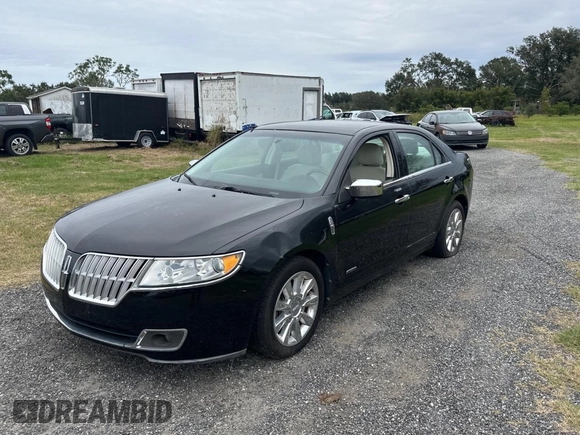 2011 Lincoln MKZ Hybrid with VIN 3LNDL2L33BR759329, listed as a Copart auction lot 76805644 with 131,927 mi miles and Clean Title. Bid and sale history available at carsss.com. Image 2.
