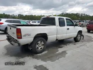 2002 Chevrolet Silverado 1500 LS with VIN 2GCEK19V821255524, listed as a Copart auction lot 52390605 with Not Provided miles and Salvage Title. Bid and sale history available at DreamBid. Image 3.