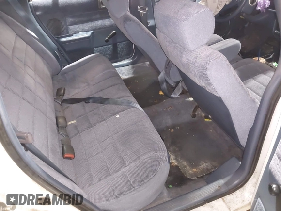 1994 Dodge Spirit z VIN 3B3AA46KXRT214299, wystawiony jako IAAI lot #41908262 z przebiegiem 72 619 mil mil oraz . Historia ofert i sprzedaży dostępna na DreamBid. Obrazek 8.