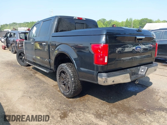 2018 Ford F-150 XL z VIN 1FTFW1E17JFC43352, wystawiony jako IAAI lot #42376594 z przebiegiem Nie podano mil oraz . Historia ofert i sprzedaży dostępna na DreamBid. Obrazek 3.