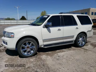 2008 Lincoln Navigator z VIN 5LMFU28558LJ18851, wystawiony jako Copart lot #54992975 z przebiegiem 72 871 mil mil oraz Szkody całkowita. Historia ofert i sprzedaży dostępna na DreamBid. Obrazek 1.