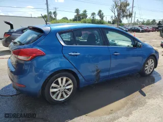 2015 Kia Forte 5-Door EX with VIN KNAFX5A8XF5322824, listed as a Copart auction lot 72070134 with 111,408 mi miles and Salvage Title. Bid and sale history available at carsss.com. Image 3.