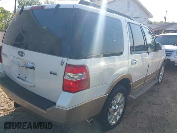 2011 Ford Expedition XLT z VIN 1FMJU1H54BEF17933, wystawiony jako IAAI lot #42077149 z przebiegiem 238 905 mil mil oraz . Historia ofert i sprzedaży dostępna na DreamBid. Obrazek 4.