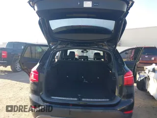 2018 BMW X1 sDrive28i with VIN WBXHU7C30J5L04913, listed as a IAAI auction lot 41755344 with 101,867 mi miles. Bid and sale history available at carsss.com. Image 21.