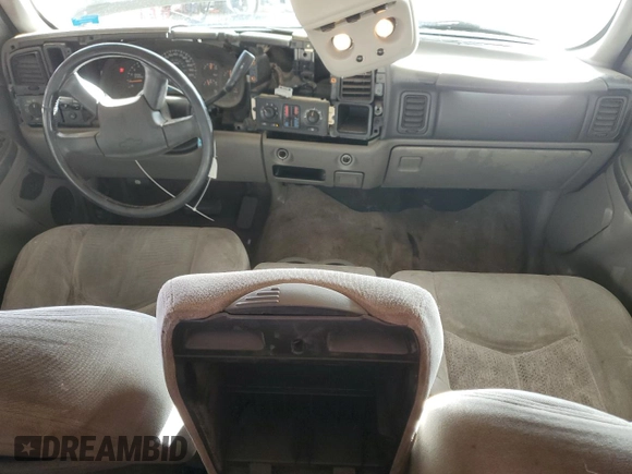 2003 Chevrolet Tahoe LS with VIN 1GNEC13V63R268083, listed as a Copart auction lot 47254585 with 225,816 mi miles and Salvage title. Bid and sale history available at DreamBid. Image 8.