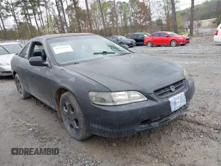 2000 Honda Accord EX z VIN 1HGCG2258YA015950, wystawiony jako IAAI lot #41925715 z przebiegiem 366 108 mil mil oraz . Historia ofert i sprzedaży dostępna na DreamBid. Obrazek 1.