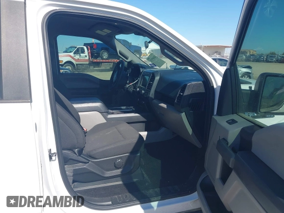 2019 Ford F-150 XL z VIN 1FTEW1CP2KKD55245, wystawiony jako IAAI lot #41683531 z przebiegiem 96 745 mil mil oraz . Historia ofert i sprzedaży dostępna na DreamBid. Obrazek 5.