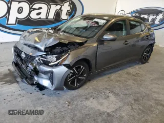 2024 Nissan Sentra SV z VIN 3N1AB8CV0RY365790, wystawiony jako Copart lot #84569394 z przebiegiem 6 808 mil mil oraz Nie do naprawy • Non repairable. Historia ofert i sprzedaży dostępna na DreamBid. Obrazek 1.