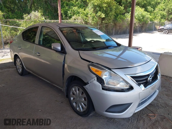 2016 Nissan Versa SV z VIN 3N1CN7APXGL871121, wystawiony jako IAAI lot #42304960 z przebiegiem 137 438 mil mil oraz . Historia ofert i sprzedaży dostępna na DreamBid. Obrazek 1.