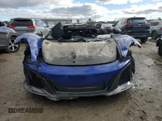 2015 McLaren 650S z VIN SBM11FAA2FW004897, wystawiony jako Copart lot #50715275 z przebiegiem Nie podano mil oraz Nie do naprawy. Historia ofert i sprzedaży dostępna na DreamBid. Obrazek 5.