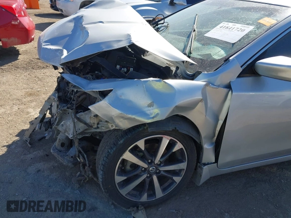 2016 Nissan Altima SR with VIN 1N4AL3AP4GC171826, listed as a IAAI auction lot 41841720 with Not Provided miles and . Bid and sale history available at carsss.com. Image 6.