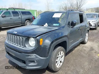 2015 Jeep Renegade Latitude with VIN ZACCJBBT0FPB73676, listed as a IAAI auction lot 42032879 with 121,953 mi miles. Bid and sale history available at carsss.com. Image 20.