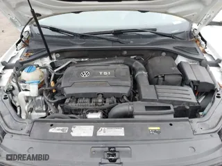 2016 Volkswagen Passat 1.8T SE w/Technology with VIN 1VWBS7A30GC013454, listed as a IAAI auction lot 41477109 with 134,027 mi miles. Bid and sale history available at carsss.com. Image 10.