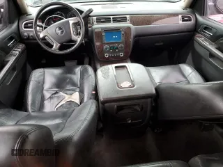 2011 GMC Sierra 2500HD Denali z VIN 1GT125C81BF106180, wystawiony jako Copart lot #55342435 z przebiegiem 174 738 mil mil oraz Szkoda całkowita • Salvage title. Historia ofert i sprzedaży dostępna na DreamBid. Obrazek 8.