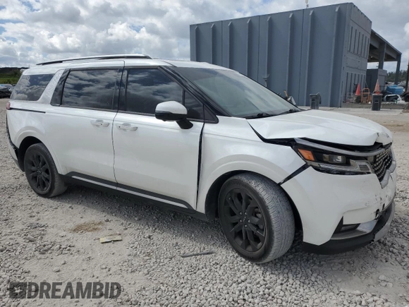 2023 Kia Carnival SX with VIN KNDNE5H35P6222267, listed as a Copart auction lot 45016015 with 45,810 mi miles and Non Repairable. Bid and sale history available at carsss.com. Image 4.