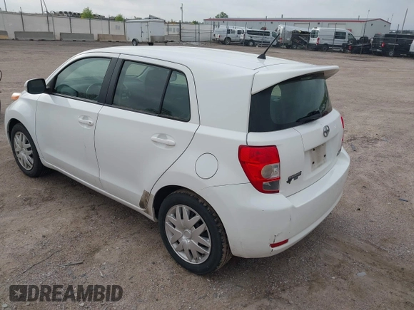 2008 Scion xD z VIN JTKKU10478J028558, wystawiony jako IAAI lot #42139762 z przebiegiem 190 691 mil mil oraz . Historia ofert i sprzedaży dostępna na DreamBid. Obrazek 3.