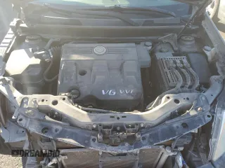 2014 Cadillac SRX z VIN 3GYFNAE34ES561414, wystawiony jako Copart lot #44760395 z przebiegiem 131 723 mil mil oraz Szkoda całkowita • Salvage title. Historia ofert i sprzedaży dostępna na DreamBid. Obrazek 12.