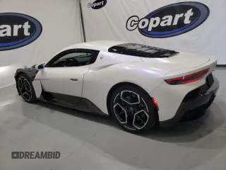 2022 Maserati MC20 z VIN ZAM24BXA9N0379820, wystawiony jako Copart lot #60504114 z przebiegiem 1962 mil mil oraz Szkoda całkowita • Salvage title. Historia ofert i sprzedaży dostępna na DreamBid. Obrazek 2.