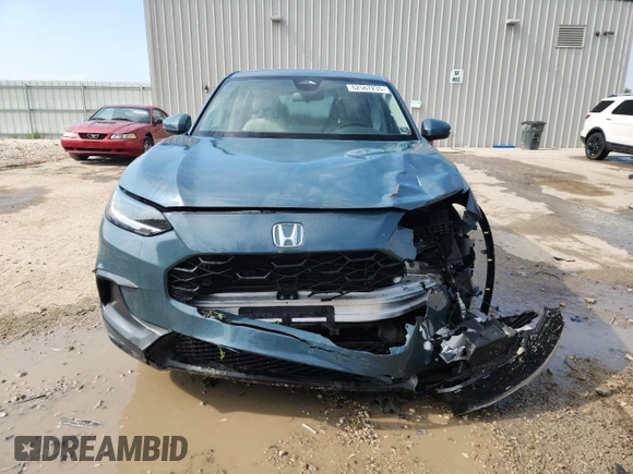 2023 Honda HR-V LX with VIN 3CZRZ2H31PM745770, listed as a Copart auction lot 62567235 with 29,420 mi miles and Salvage title. Bid and sale history available at DreamBid. Image 5.