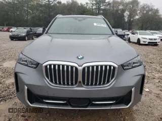 2024 BMW X5 sDrive40i z VIN 5UX13EU09R9S65574, wystawiony jako Copart lot #50068745 z przebiegiem 27 083 mil mil oraz Szkoda całkowita • Salvage title. Historia ofert i sprzedaży dostępna na DreamBid. Obrazek 5.