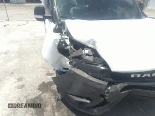 2020 Ram ProMaster City Cargo Tradesman z VIN ZFBHRFAB4L6R97116, wystawiony jako IAAI lot #36772428 z przebiegiem 3 386 mil mil oraz . Historia ofert i sprzedaży dostępna na DreamBid. Obrazek 6.