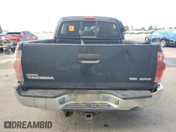 2006 Toyota Tacoma z VIN 3TMLU42N56M007744, wystawiony jako Copart lot #60804295 z przebiegiem 196 715 mil mil oraz Szkoda całkowita • Salvage title. Historia ofert i sprzedaży dostępna na DreamBid. Obrazek 6.
