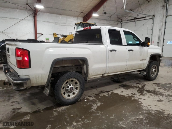 2018 GMC Sierra 2500HD with VIN 1GT22REG7JZ327375, listed as a Copart auction lot 49382585 with 129,420 mi miles and Salvage Title. Bid and sale history available at carsss.com. Image 3.
