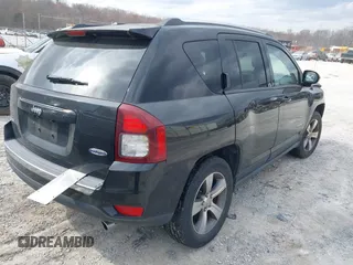 2017 Jeep Compass High Altitude with VIN 1C4NJDEB0HD192822, listed as a IAAI auction lot 41718475 with 97,716 mi miles. Bid and sale history available at carsss.com. Image 4.