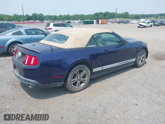 2010 Ford Mustang V6 z VIN 1ZVBP8EN7A5171725, wystawiony jako IAAI lot #42391324 z przebiegiem 202 671 mil mil oraz . Historia ofert i sprzedaży dostępna na DreamBid. Obrazek 4.
