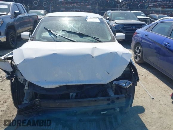 2017 Nissan Sentra SR with VIN 3N1AB7AP1HY328681, listed as a IAAI auction lot 41664590 with 179,454 mi miles and . Bid and sale history available at carsss.com. Image 13.