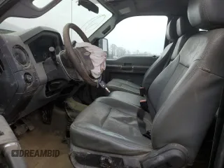2013 Ford F-250 XL with VIN 1FT7X2B63DEA82726, listed as a Copart auction lot 43386635 with 150,119 mi miles and Salvage Title. Bid and sale history available at DreamBid. Image 7.