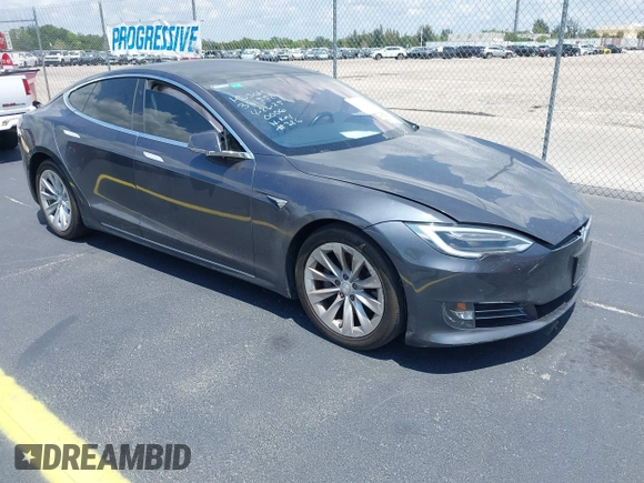 2017 Tesla Model S 60 с VIN 5YJSA1E10HF220006, выставлен на аукционе IAAI как лот 42190629 с пробегом 64 350 миль миль и . История ставок и продаж доступна на DreamBid. Изображение 1.
