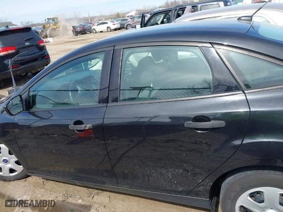 2013 Ford Focus S with VIN 1FADP3E27DL261340, listed as a IAAI auction lot 41864213 with NaN miles. Bid and sale history available at carsss.com. Image 15.