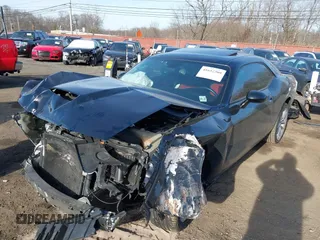 2022 Dodge Challenger GT z VIN 2C3CDZKG6NH175795, wystawiony jako IAAI lot #41652209 z przebiegiem 33 025 mil mil oraz . Historia ofert i sprzedaży dostępna na DreamBid. Obrazek 17.