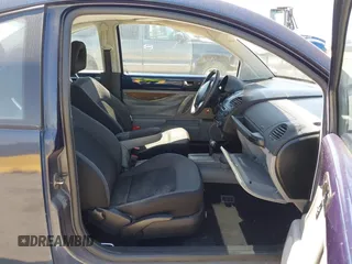 2000 Volkswagen Beetle GLS z VIN 3VWCC21C5YM454887, wystawiony jako IAAI lot #42397582 z przebiegiem 122 620 mil mil oraz . Historia ofert i sprzedaży dostępna na DreamBid. Obrazek 5.