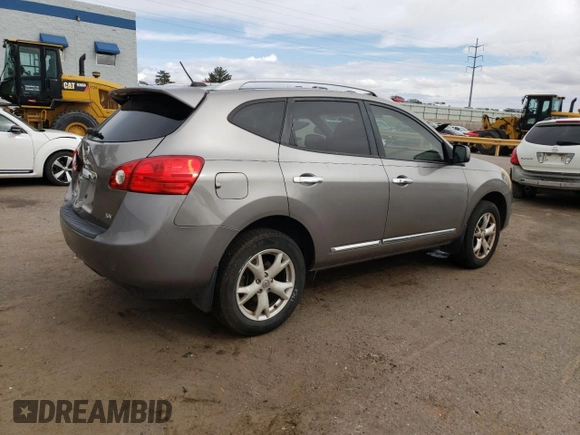 2011 Nissan Rogue SV z VIN JN8AS5MT9BW161225, wystawiony jako Copart lot #55795695 z przebiegiem 132 670 mil mil oraz Szkoda całkowita • Salvage title. Historia ofert i sprzedaży dostępna na DreamBid. Obrazek 3.