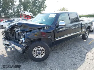 2002 GMC Sierra 1500HD SLE with VIN 1GTGC13U12F134493, listed as a IAAI auction lot 40392044 with NaN miles. Bid and sale history available at carsss.com. Image 18.
