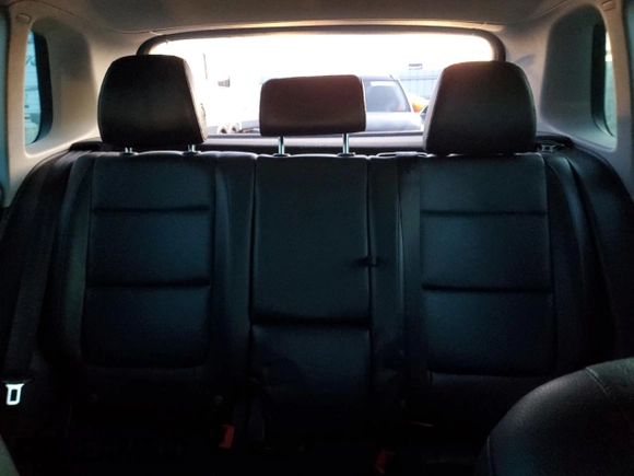 2012 Volkswagen Tiguan S with VIN WVGBV7AX9CW583728, listed as a Copart auction lot 82422184 with 151,557 mi miles and Salvage Title. Bid and sale history available at DreamBid. Image 10.